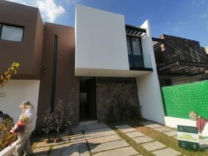 Casa en venta en circuito 369, Ampliación La Huerta, Morelia, Michoacán de  Ocampo, 58087. Instituto Kipling De Morelia, Walmart La Huerta, Gobierno  del Estado Secretaría de Educación en el Estado