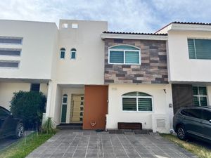 VENTA DE CASA EN NUEVA GALICIA RESIDENCIAL AL SUR DE LA CIUDAD