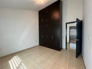 VENTA DE CASA EN NUEVA GALICIA RESIDENCIAL AL SUR DE LA CIUDAD