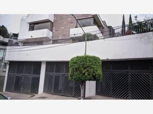 Casa en Venta en Lomas de Tecamachalco Naucalpan de Juárez