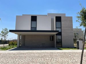 Casa en Venta en Lomas del Campanario Querétaro