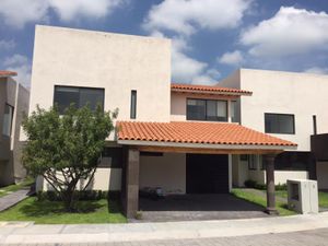 Casa en Venta en Balvanera Polo y Country Club Corregidora