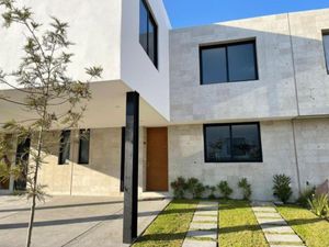 Casa en Venta en Altos Juriquilla Querétaro