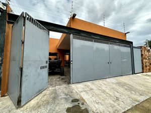 Venta casa de una planta en fraccionamiento San Luis, Cholul
