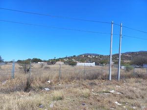 RENTA  Terreno  Con frente a Carretera 500-Chichimequillas-Aeropuerto