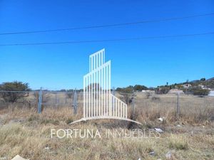 RENTA  Terreno  Con frente a Carretera 500-Chichimequillas-Aeropuerto