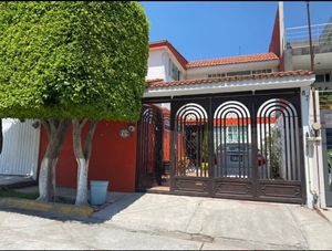 Renta de Casa en Magisterial Vista Bella Tlalnepantla Edo. Méx.