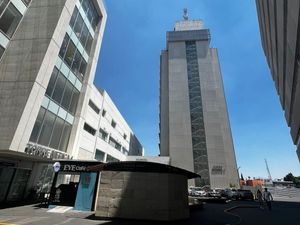 Consultorio Médico de Lujo en la Torre Médica III del Tec 100