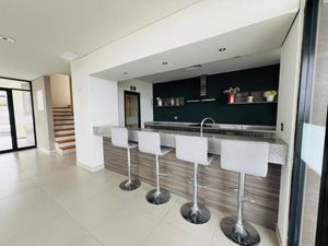 EXCELENTE OPORTUNIDAD: HERMOSA CASA EN RENTA EN ZIBATÁ, CONDOMINIO BIANCO