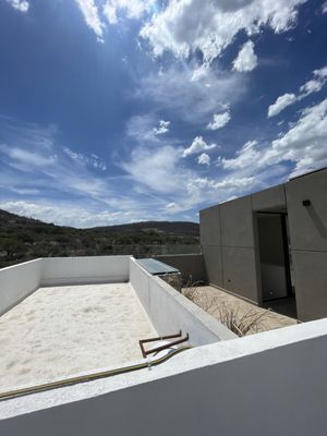 Moderna CASA en el EL ENCINO Residencial.