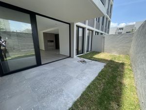 Se renta LOFT en Juriquilla atrás de ANTEA