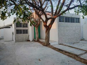 CASA EN ESQUINA CIUDAD CAUCEL, MÉRIDA, YUCATÁN