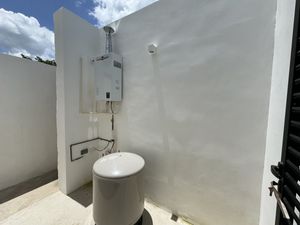 Casa en venta en Mérida, privada Tamara con sistema inteligente.