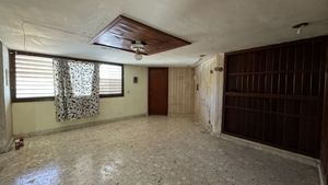 Casa en venta en Mérida ideal para remodelar.