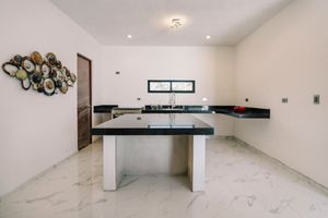 Casa en venta de una planta en Privada Praderas del Mayab