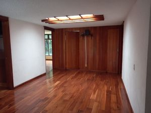 Casa en Venta  para remodelar en Jardines del Pedregal