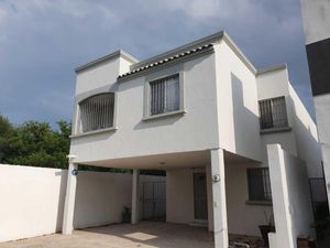 Casa en Venta en Portal Anáhuac Apodaca