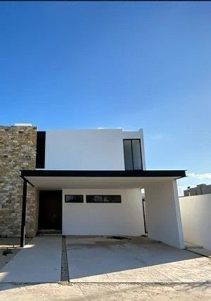 VENTA CASA #145 3 RECAMARAS ZONA CONKAL NORTE MERIDA YUCATAN  PRIVADA TAMORA