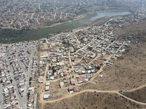 TERRENO EN VENTA ENSENADA, FRACC. LOS ENCINOS. DE OPORTUNIDAD