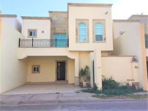 Casa en Renta en RESIDENCIAL SENDEROS (VILLA ALTA) Torreón