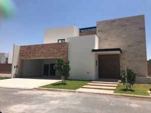 Casa en venta en Fracc Las Villas, Torreón, Coahuila de Zaragoza, 27265.