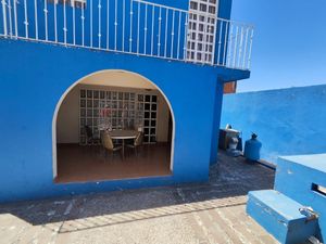 casa en VENTA en zona residencial San Javier con  alberca