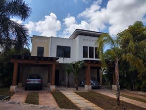 Casa en Venta en Yucatán Country Club Mérida