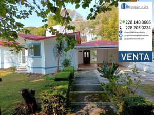 Casa en Venta en Briones Coatepec