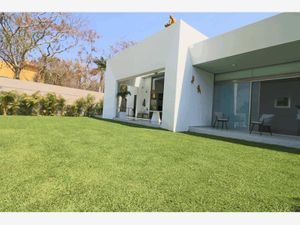 Casa en Venta en Club de Golf Santa Fe Xochitepec