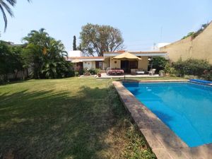 Casa en Venta en Club de golf Tabachines Cuernavaca