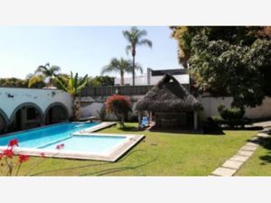 Casa en Venta en Lomas de la Selva Cuernavaca