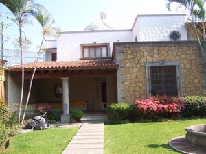 Casa en renta en Avenida Rio Mayo 1, Vista Hermosa, Cuernavaca, Morelos,  62290.