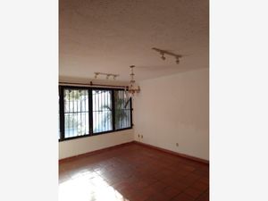 Casa en Venta en Palmira Tinguindin Cuernavaca