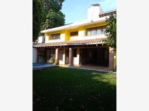 Casa en Venta en Palmira Tinguindin Cuernavaca