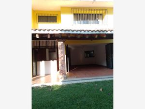 Casa en Venta en Palmira Tinguindin Cuernavaca