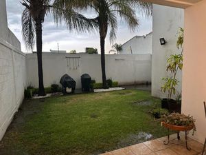 Casa en Venta en Los Frailes Corregidora