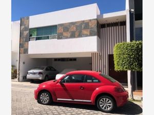 Casa en Venta en Bosques de Zavaleta Puebla