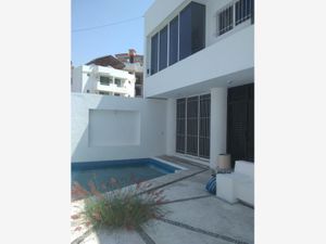 Casa en Venta en Condesa Acapulco de Juárez