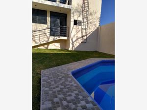 Casa en Venta en Lomas de Tzompantle Cuernavaca