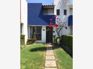 Casa en Venta en Lomas de Tzompantle Cuernavaca