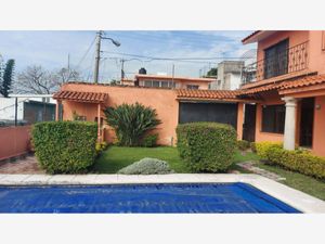 Casa en Venta en Los Volcanes Cuernavaca