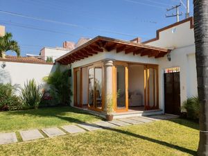 Casa en Venta en Lomas de Atzingo Cuernavaca