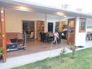 Casa en Venta en El Paraje Texcal Jiutepec