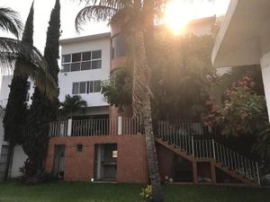 Casa en Venta en Palmira Tinguindin Cuernavaca