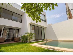 Casa en Venta en Lomas de Ahuatlán Cuernavaca