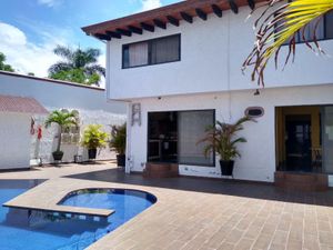 Casa en Venta en San Jerónimo Ahuatepec Cuernavaca