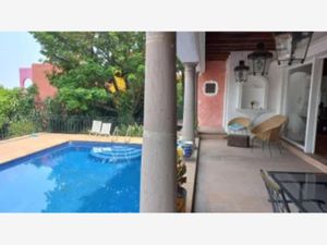 Casa en Venta en Lomas de Atzingo Cuernavaca