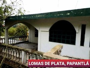 Casa en venta en CALLEJON DEL ROMANCE 204, Lomas de Plata, Papantla,  Veracruz de Ignacio de la Llave, 93400.