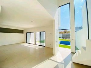 Casa en Venta en Burgos Bugambilias Temixco