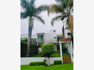 Casa en Venta en Lomas de Tzompantle Cuernavaca